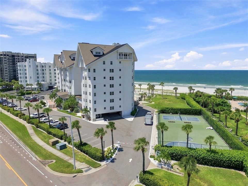 For Sale: $895,000 (2 beds, 2 baths, 1410 Square Feet)