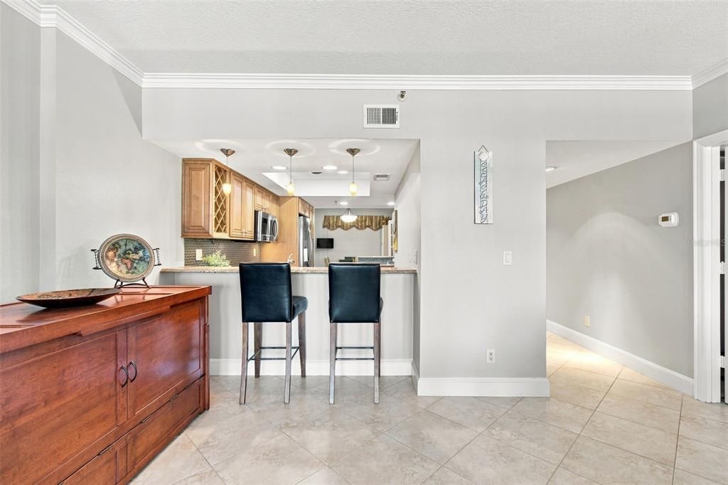 For Sale: $895,000 (2 beds, 2 baths, 1410 Square Feet)