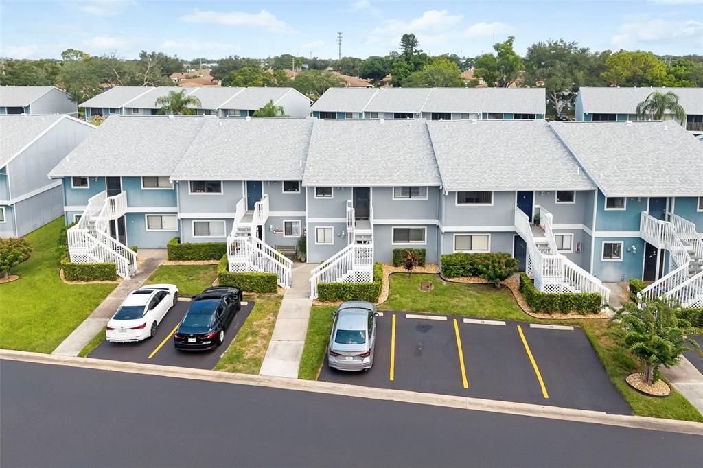 For Sale: $143,000 (2 beds, 2 baths, 948 Square Feet)