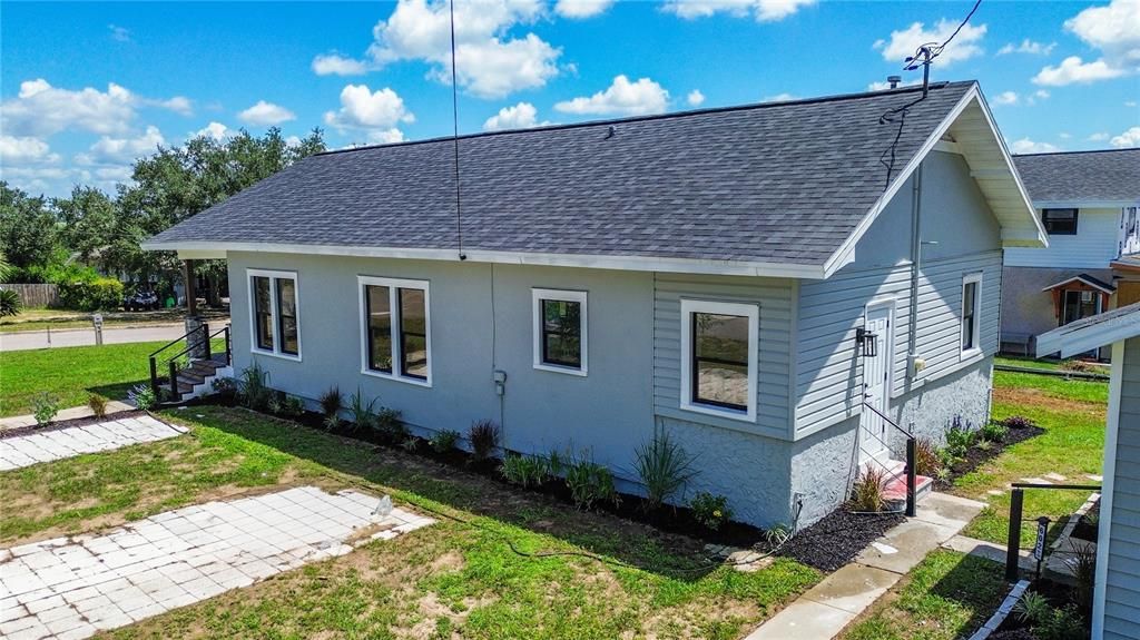 For Sale: $329,000 (3 beds, 2 baths, 1448 Square Feet)