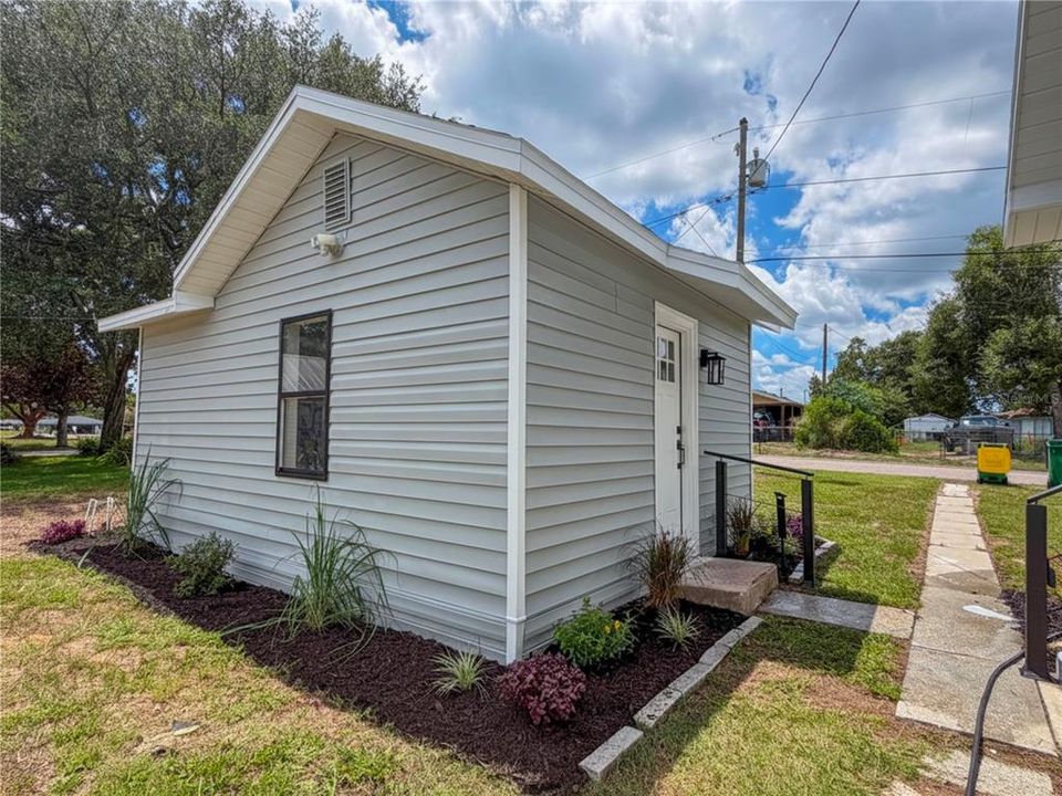 For Sale: $329,000 (3 beds, 2 baths, 1448 Square Feet)