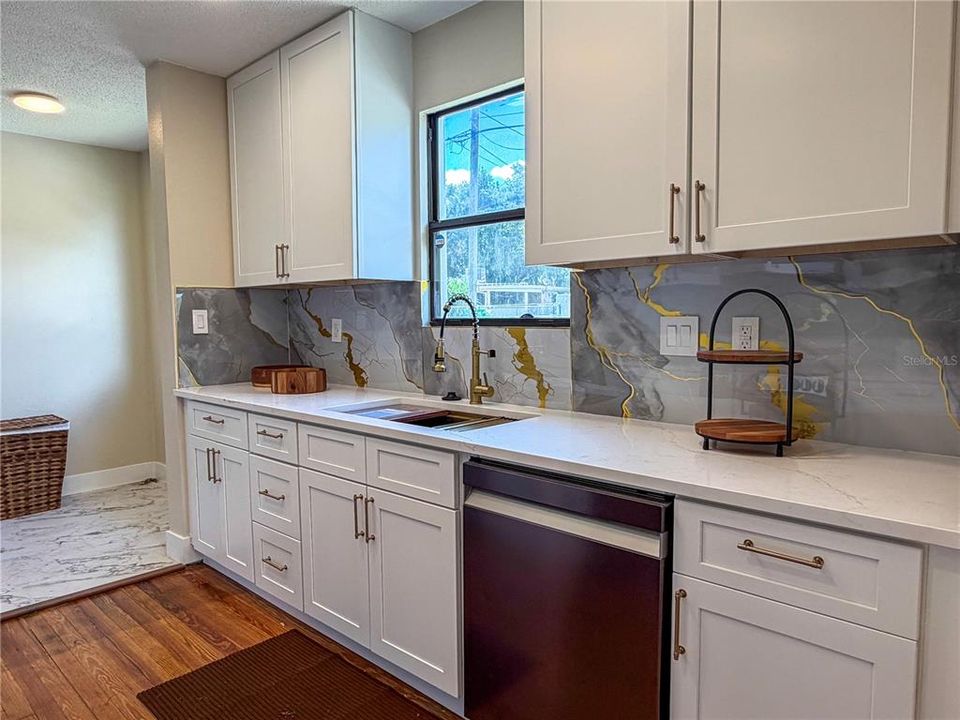 For Sale: $329,000 (3 beds, 2 baths, 1448 Square Feet)
