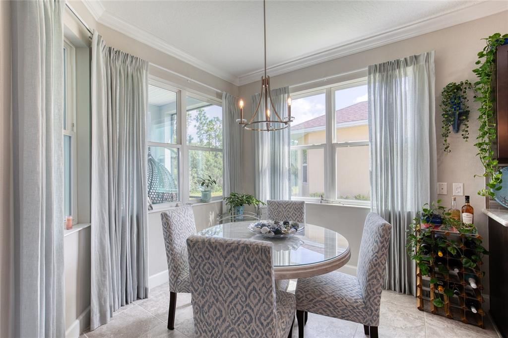 For Sale: $678,000 (2 beds, 2 baths, 1922 Square Feet)