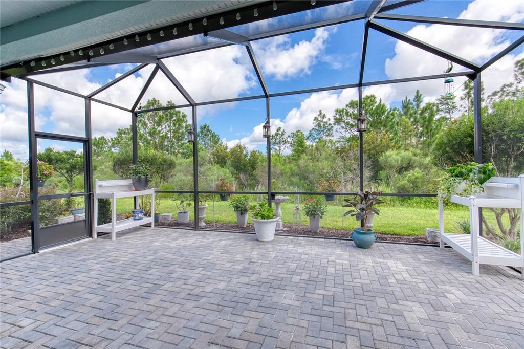 For Sale: $678,000 (2 beds, 2 baths, 1922 Square Feet)