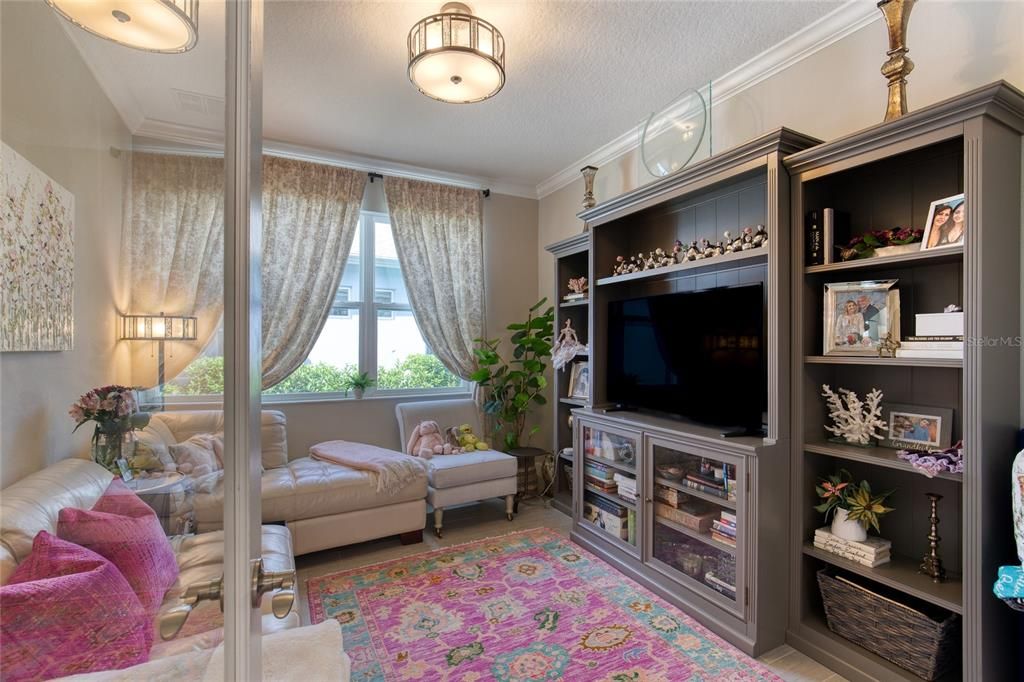 For Sale: $678,000 (2 beds, 2 baths, 1922 Square Feet)