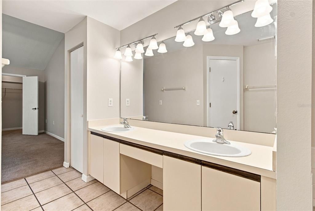 For Rent: $2,100 (2 beds, 2 baths, 1475 Square Feet)