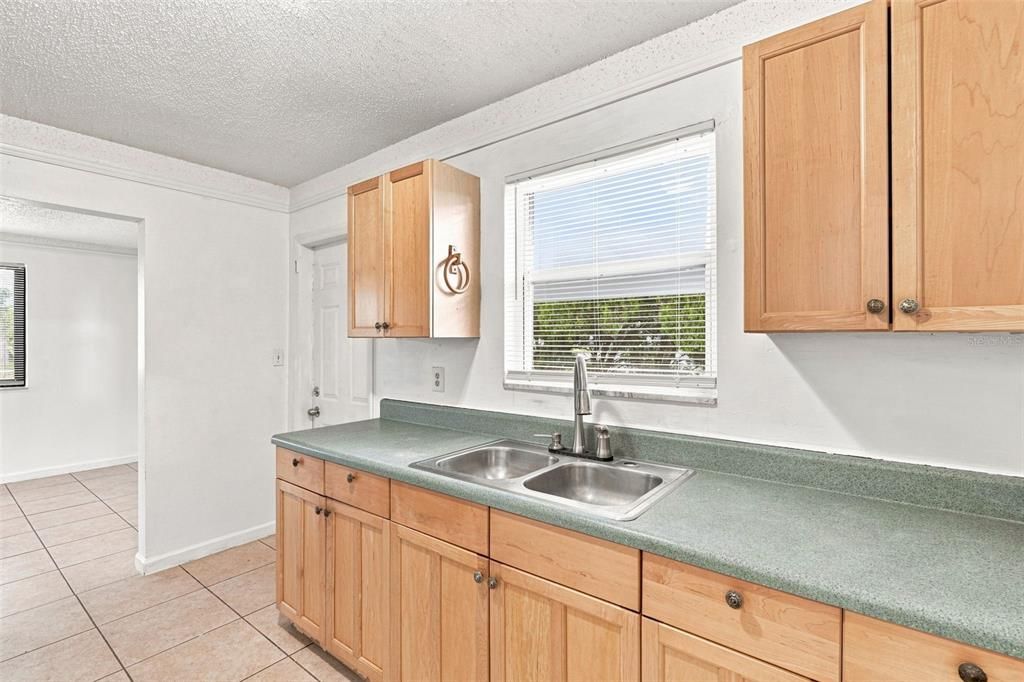 En Venta: $164,900 (2 camas, 1 baños, 897 Pies cuadrados)