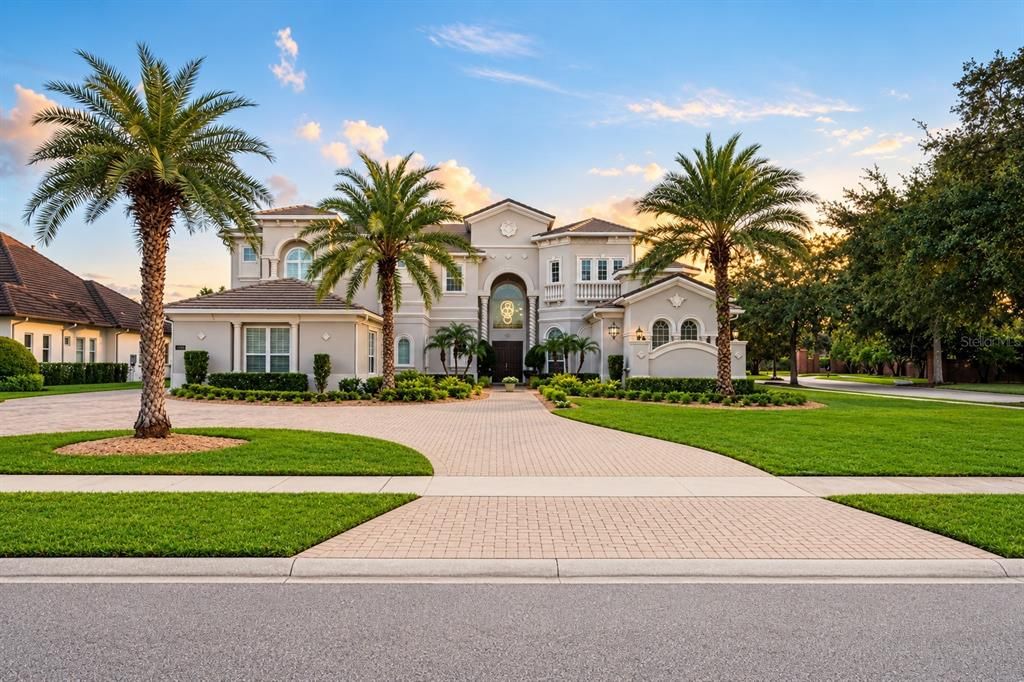 For Sale: $2,995,000 (6 beds, 7 baths, 7321 Square Feet)