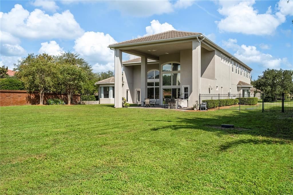 For Sale: $2,995,000 (6 beds, 7 baths, 7321 Square Feet)