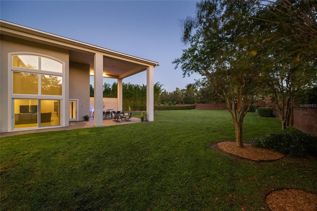 For Sale: $2,995,000 (6 beds, 7 baths, 7321 Square Feet)