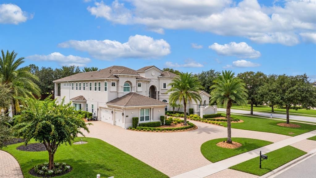For Sale: $2,995,000 (6 beds, 7 baths, 7321 Square Feet)