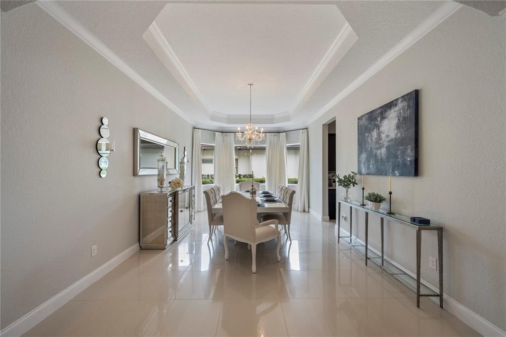 For Sale: $2,995,000 (6 beds, 7 baths, 7321 Square Feet)