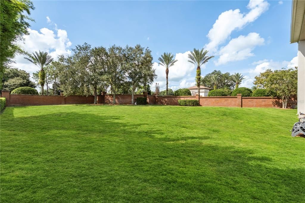 For Sale: $2,995,000 (6 beds, 7 baths, 7321 Square Feet)