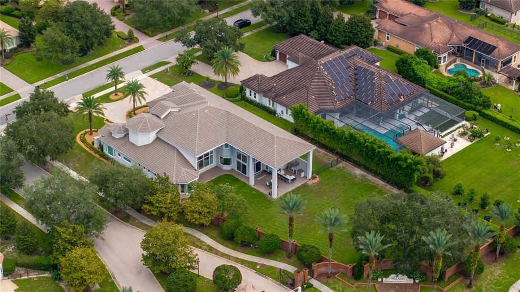 For Sale: $2,995,000 (6 beds, 7 baths, 7321 Square Feet)