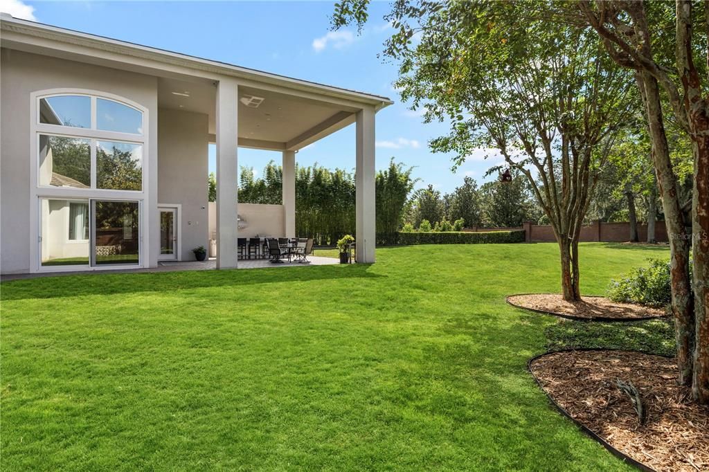 For Sale: $2,995,000 (6 beds, 7 baths, 7321 Square Feet)
