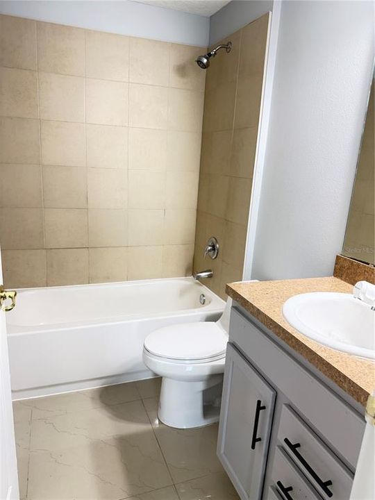 For Rent: $2,995 (3 beds, 2 baths, 1293 Square Feet)