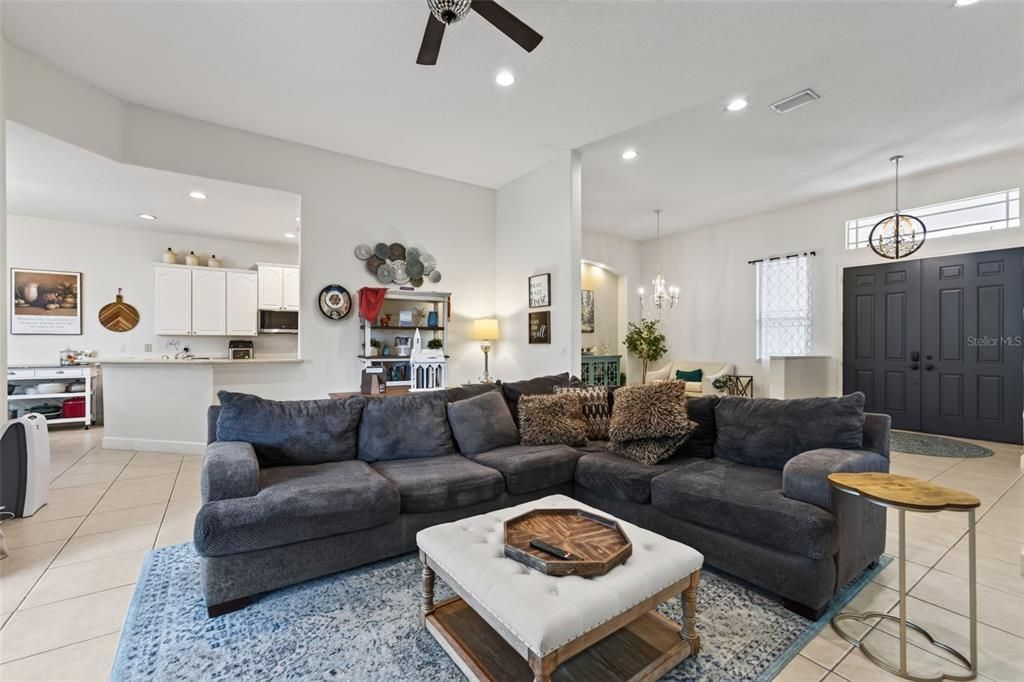 En Venta: $625,000 (4 camas, 3 baños, 2852 Pies cuadrados)