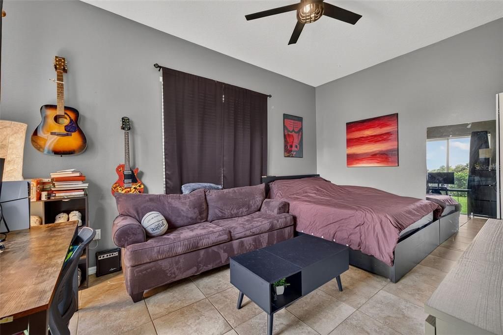 En Venta: $625,000 (4 camas, 3 baños, 2852 Pies cuadrados)