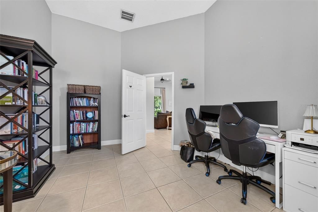 En Venta: $625,000 (4 camas, 3 baños, 2852 Pies cuadrados)