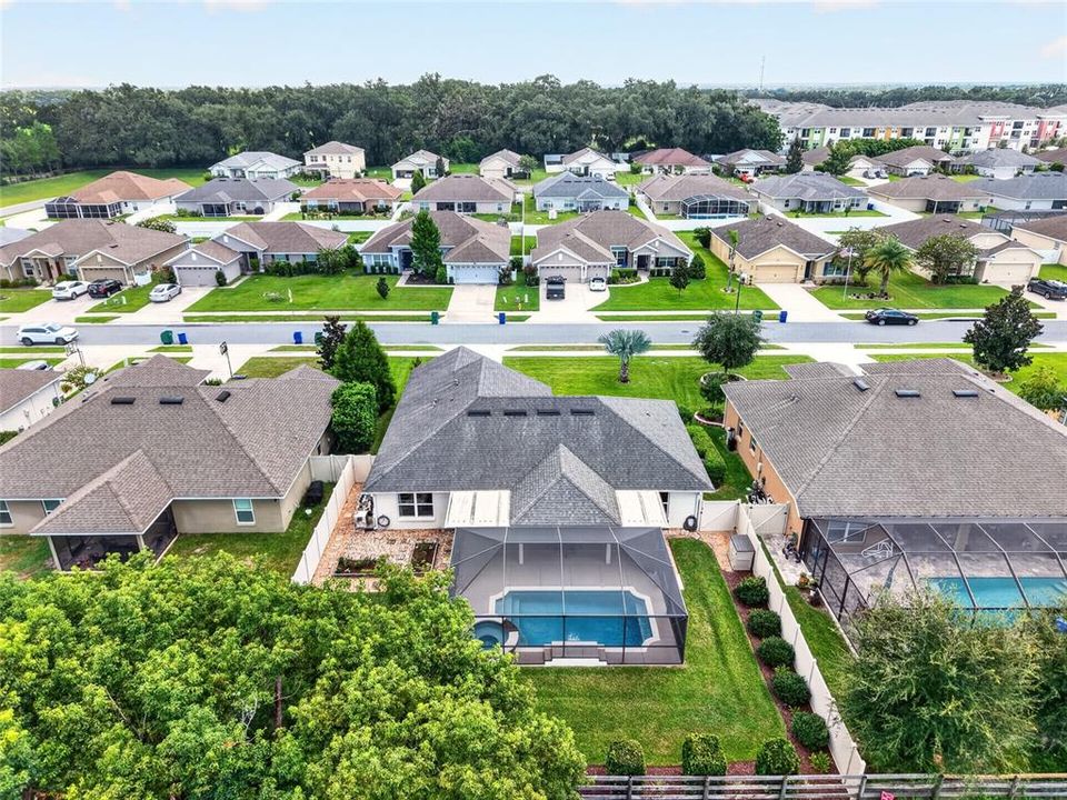 For Sale: $374,900 (4 beds, 2 baths, 1733 Square Feet)
