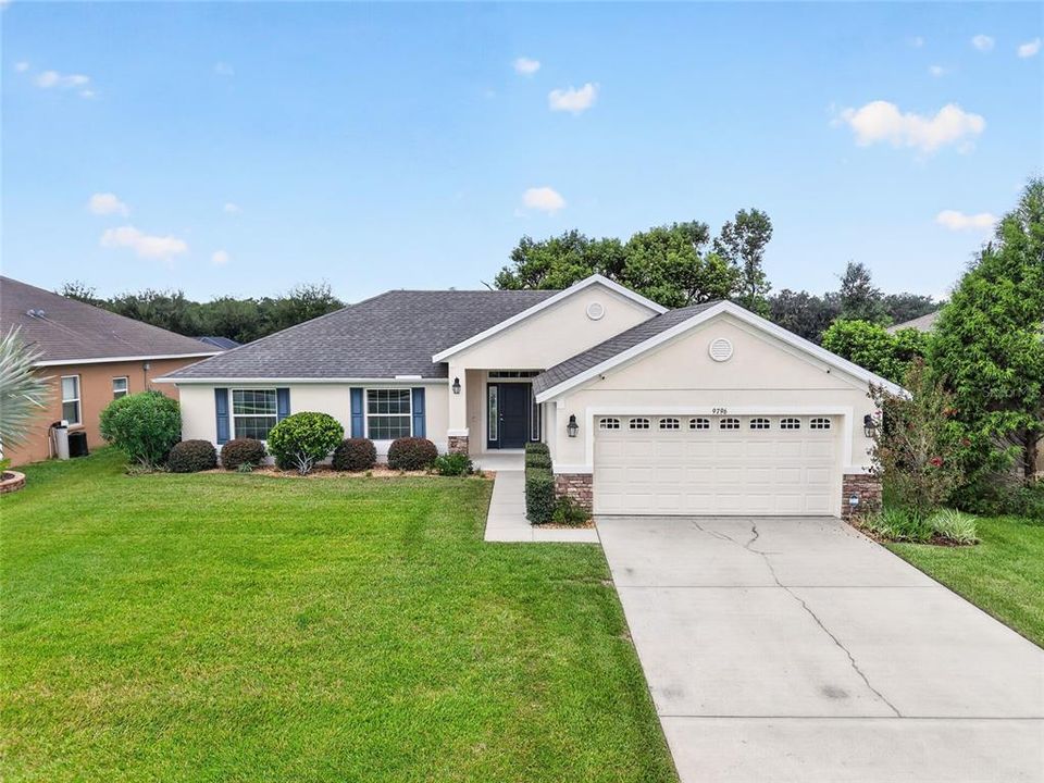 For Sale: $374,900 (4 beds, 2 baths, 1733 Square Feet)