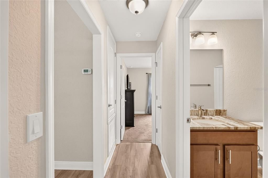 For Sale: $374,900 (4 beds, 2 baths, 1733 Square Feet)