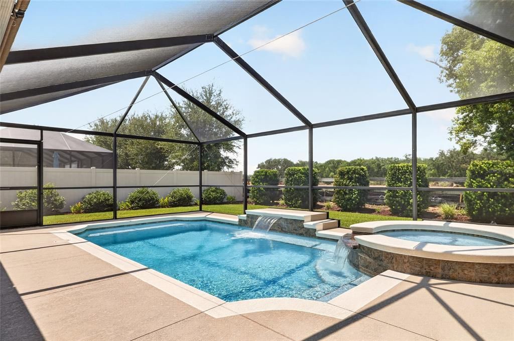 For Sale: $374,900 (4 beds, 2 baths, 1733 Square Feet)