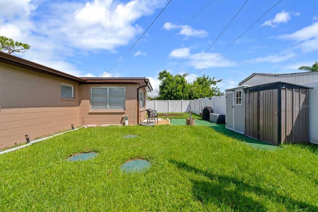 For Sale: $273,000 (3 beds, 2 baths, 1088 Square Feet)