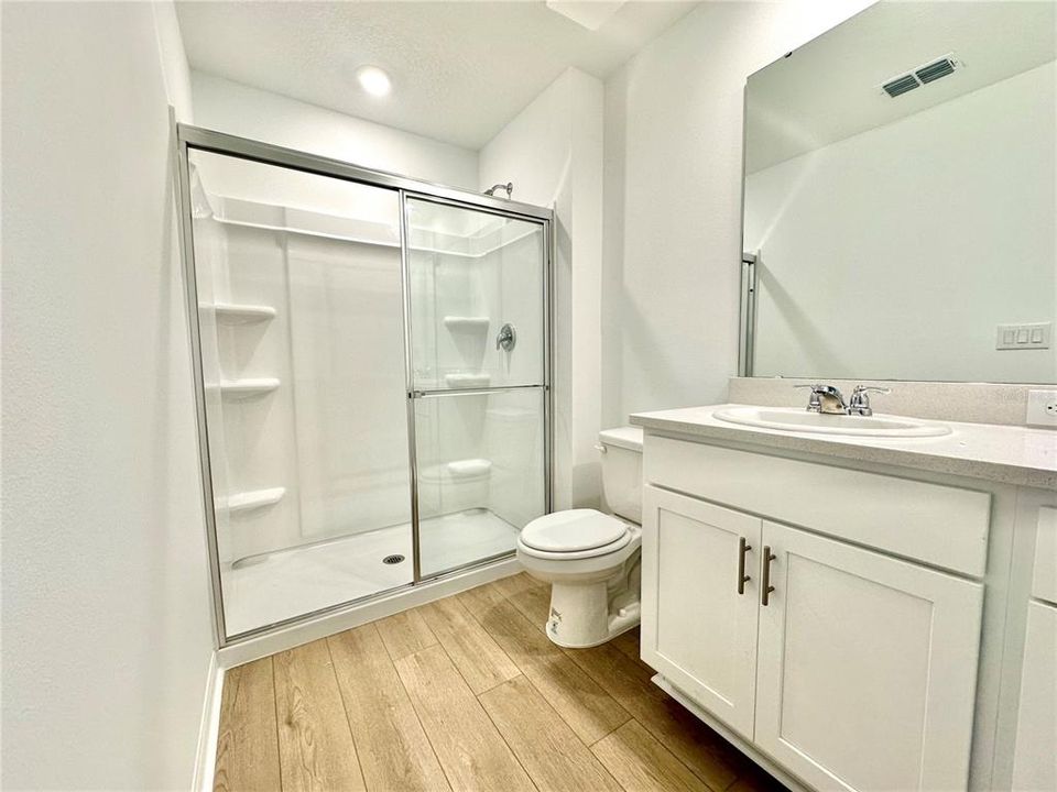 For Rent: $2,600 (3 beds, 2 baths, 1285 Square Feet)