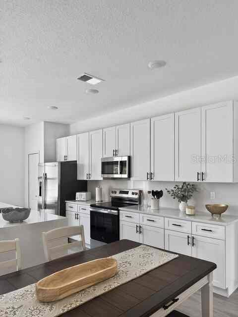En Venta: $310,000 (3 camas, 2 baños, 1793 Pies cuadrados)