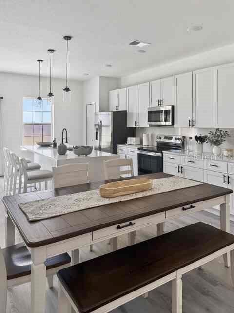 En Venta: $310,000 (3 camas, 2 baños, 1793 Pies cuadrados)