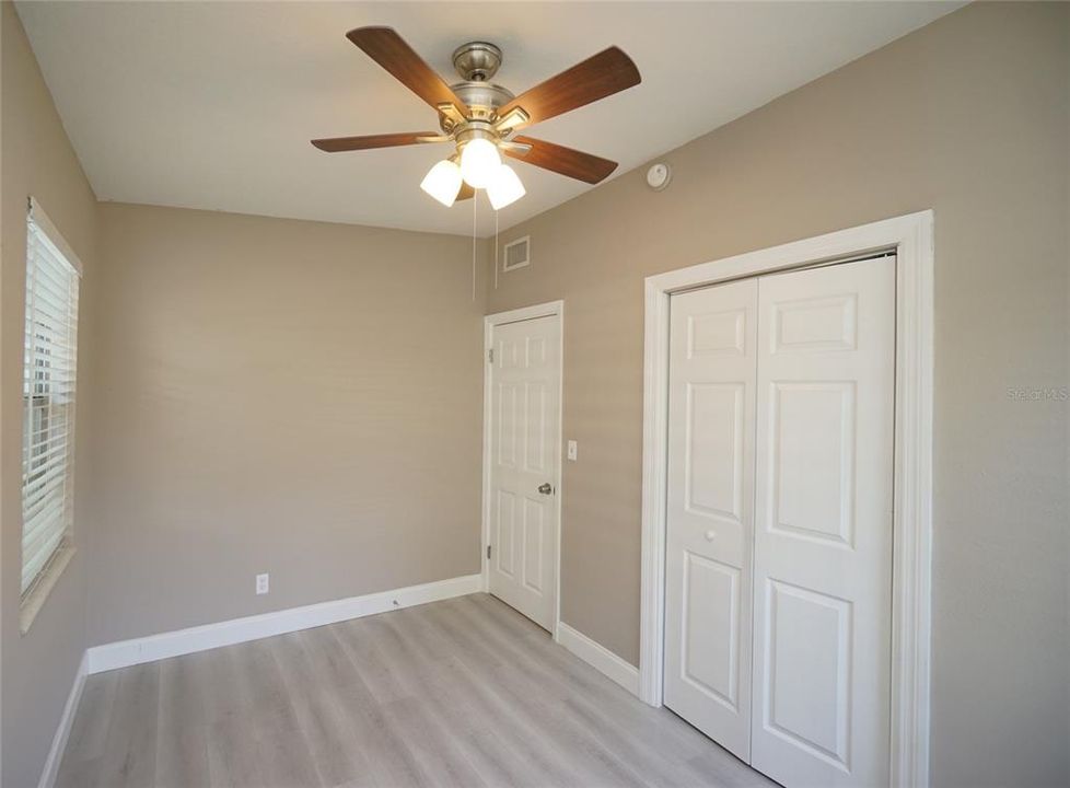 For Rent: $2,995 (4 beds, 2 baths, 1996 Square Feet)