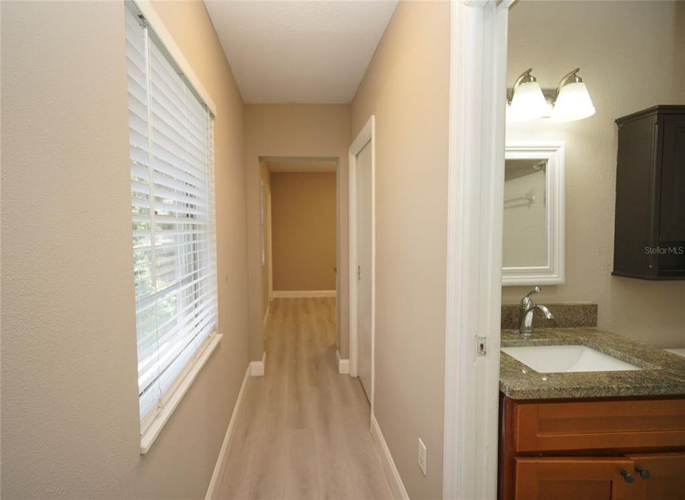 For Rent: $2,995 (4 beds, 2 baths, 1996 Square Feet)