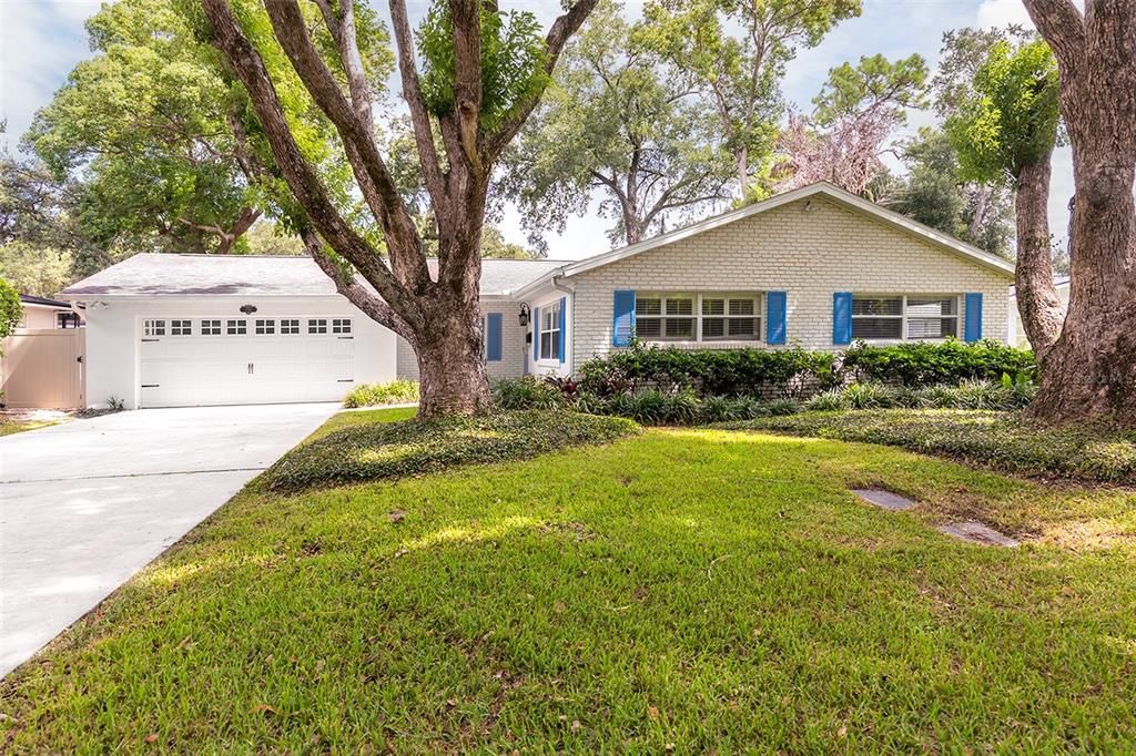 For Sale: $739,000 (3 beds, 2 baths, 2066 Square Feet)