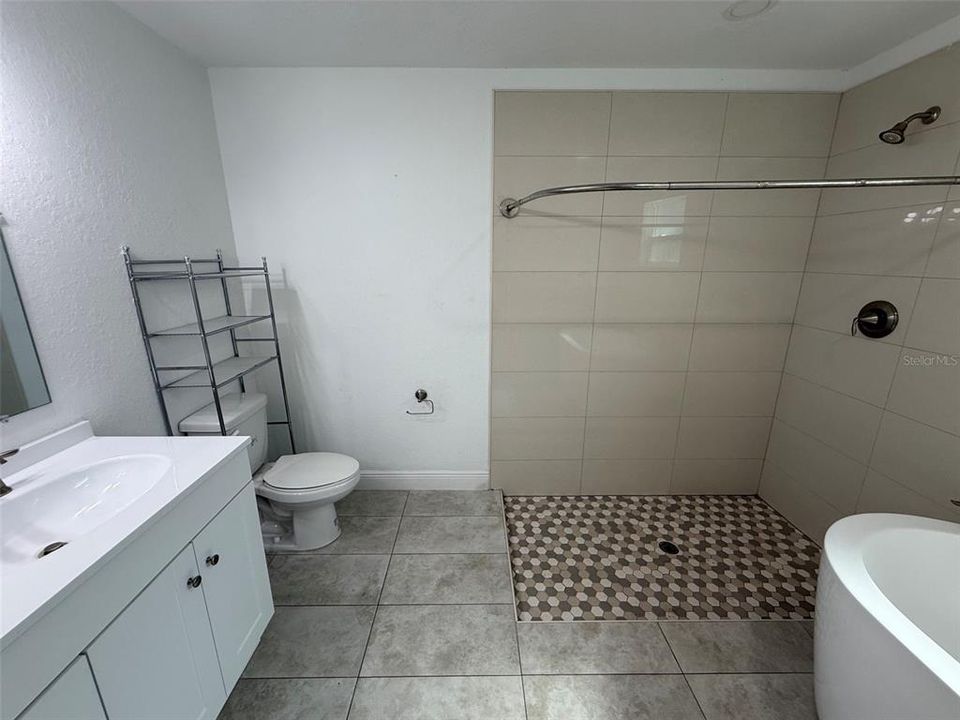 На продажу: $309,900 (3 спален, 2 ванн, 1843 Квадратных фут)