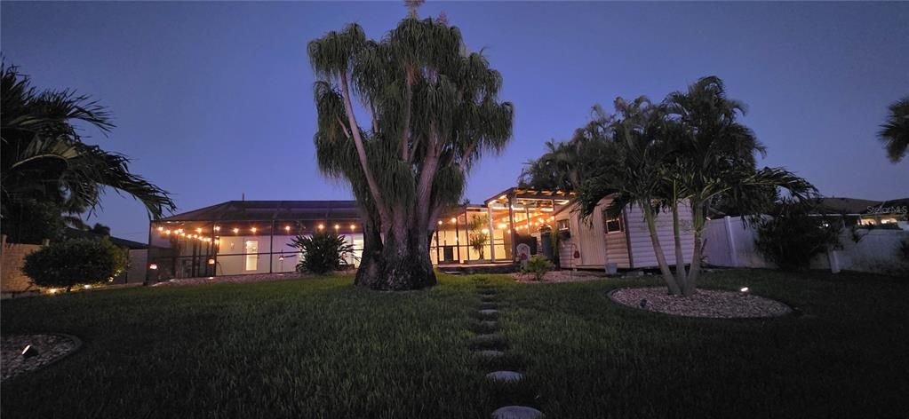 For Sale: $650,000 (3 beds, 2 baths, 2008 Square Feet)