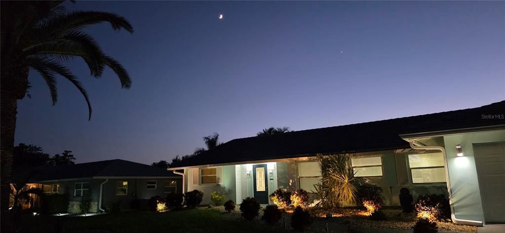 For Sale: $650,000 (3 beds, 2 baths, 2008 Square Feet)