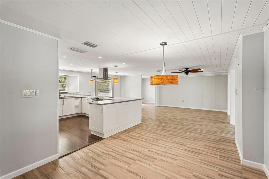 For Sale: $650,000 (3 beds, 2 baths, 2008 Square Feet)
