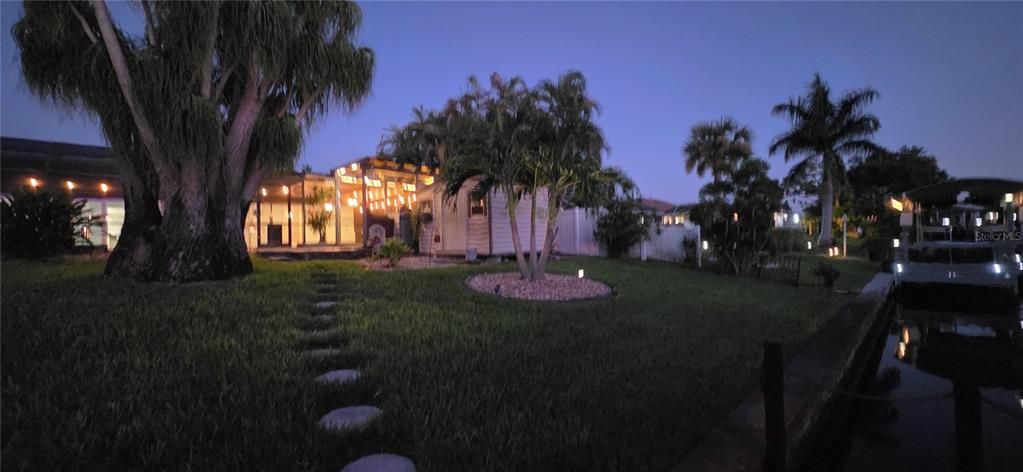 For Sale: $650,000 (3 beds, 2 baths, 2008 Square Feet)