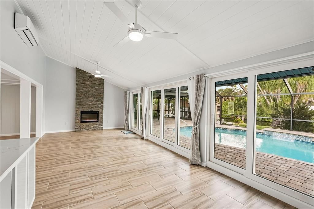 For Sale: $650,000 (3 beds, 2 baths, 2008 Square Feet)