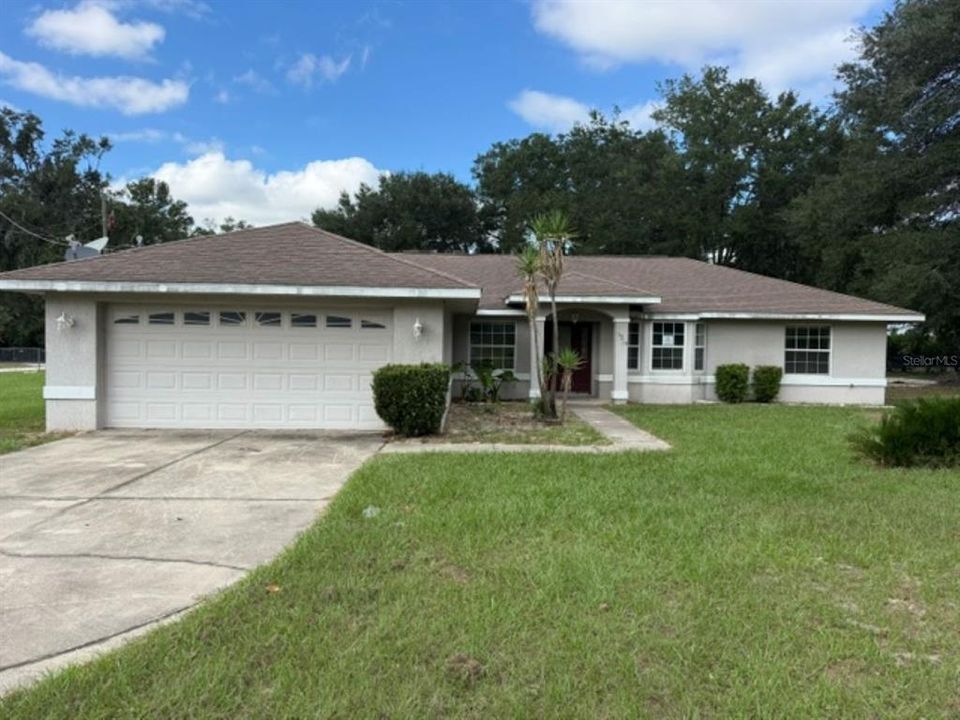 For Sale: $160,000 (3 beds, 2 baths, 1689 Square Feet)