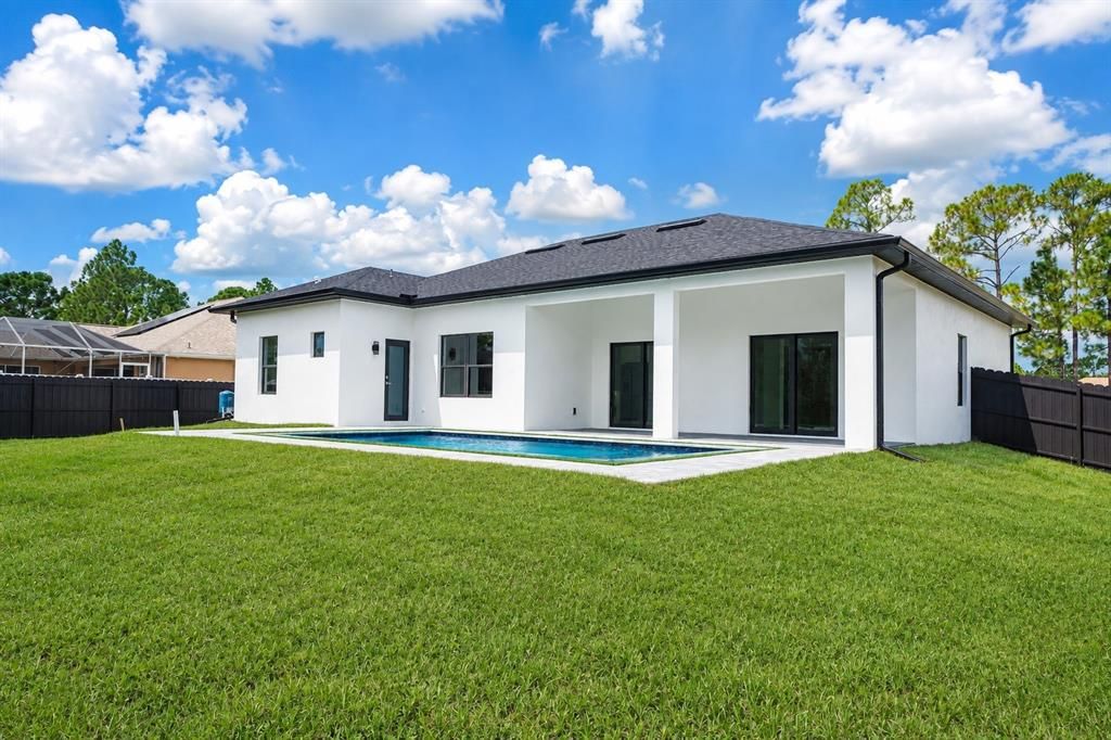 For Sale: $469,000 (3 beds, 2 baths, 1741 Square Feet)