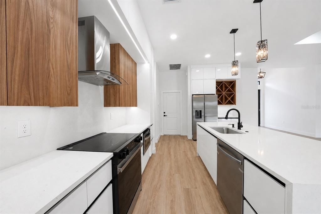 For Sale: $469,000 (3 beds, 2 baths, 1741 Square Feet)