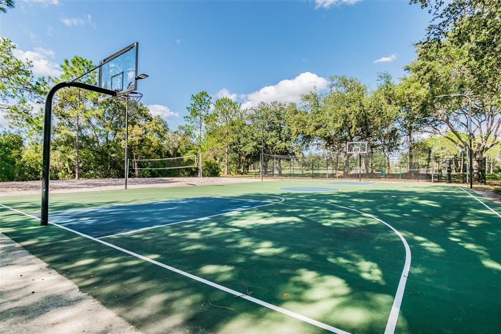 For Rent: $1,450 (1 beds, 1 baths, 700 Square Feet)