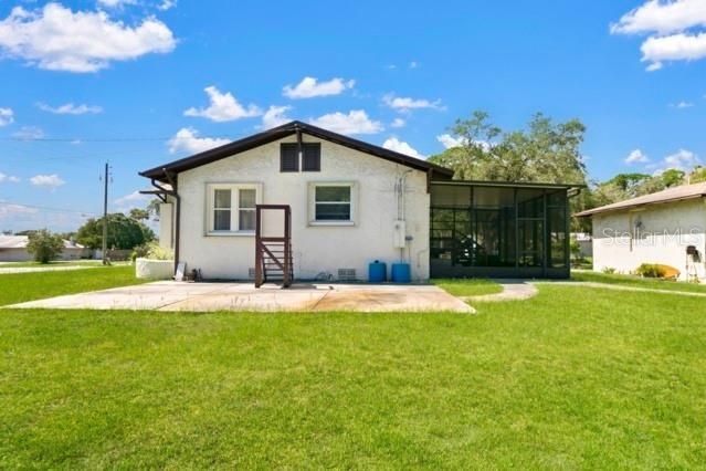 For Sale: $350,000 (3 beds, 1 baths, 1260 Square Feet)