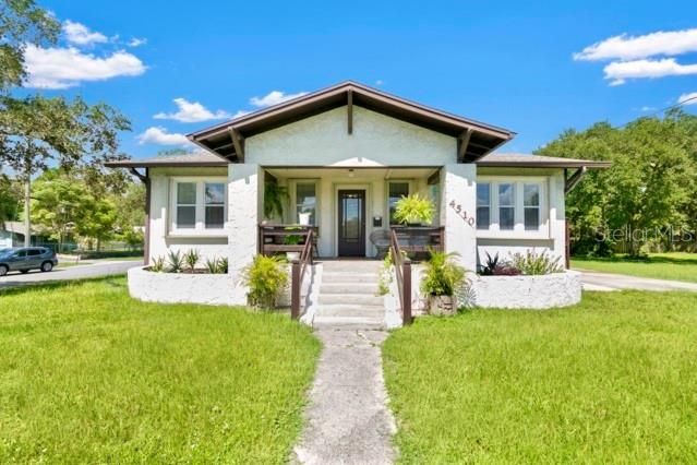 For Sale: $350,000 (3 beds, 1 baths, 1260 Square Feet)