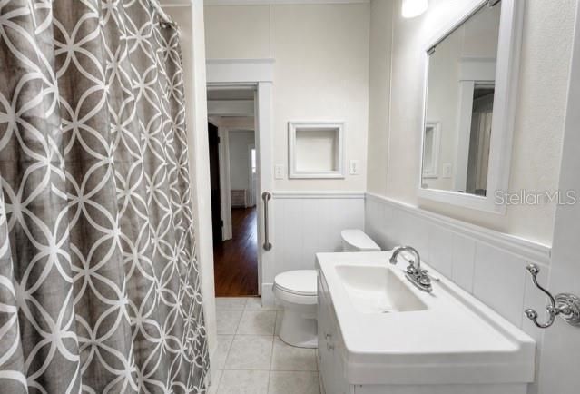 For Sale: $350,000 (3 beds, 1 baths, 1260 Square Feet)