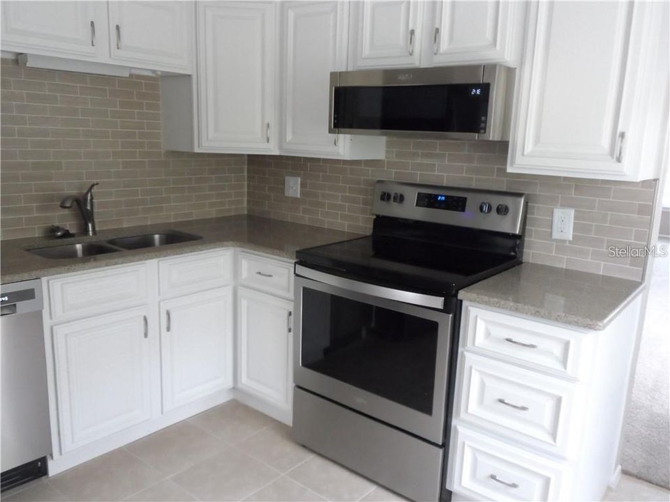 For Rent: $1,595 (2 beds, 2 baths, 1100 Square Feet)