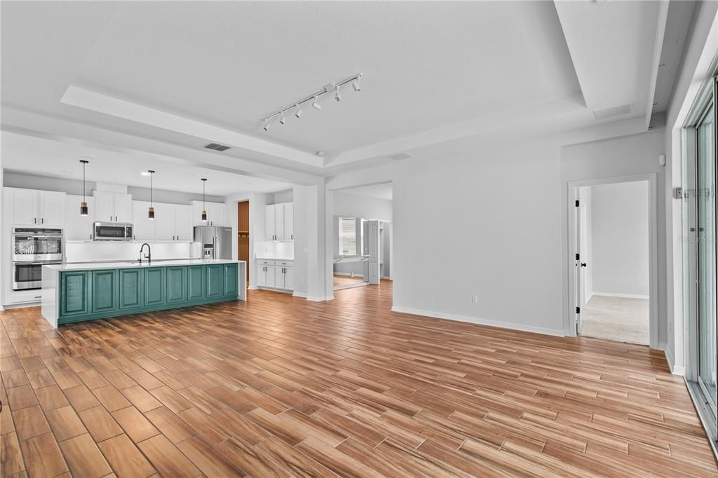 For Sale: $839,900 (4 beds, 3 baths, 2876 Square Feet)
