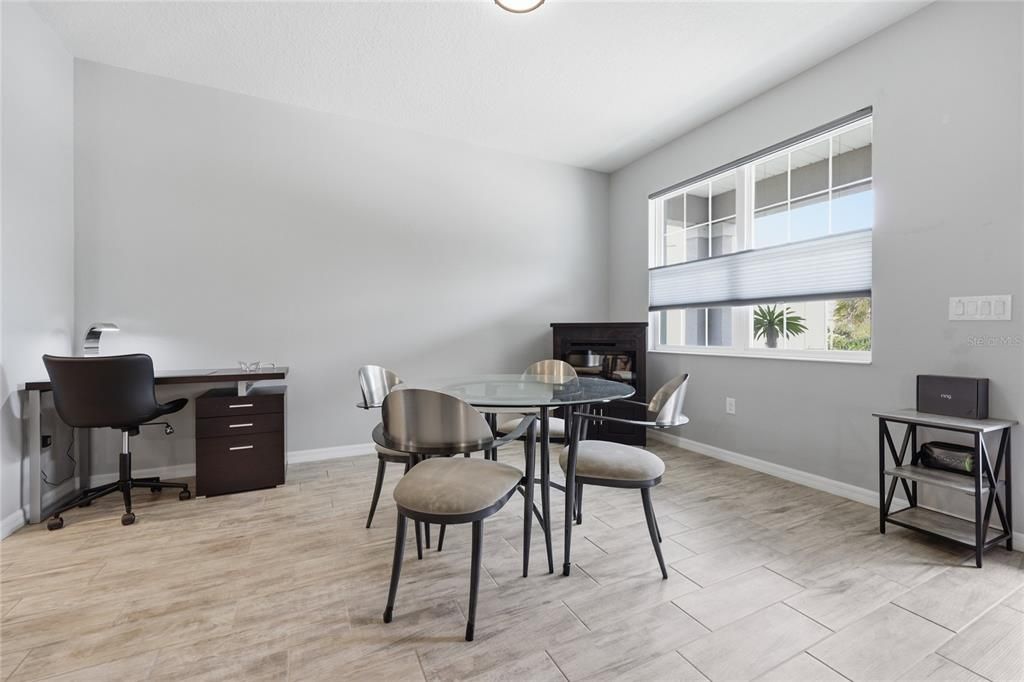 En Venta: $318,000 (3 camas, 2 baños, 1874 Pies cuadrados)